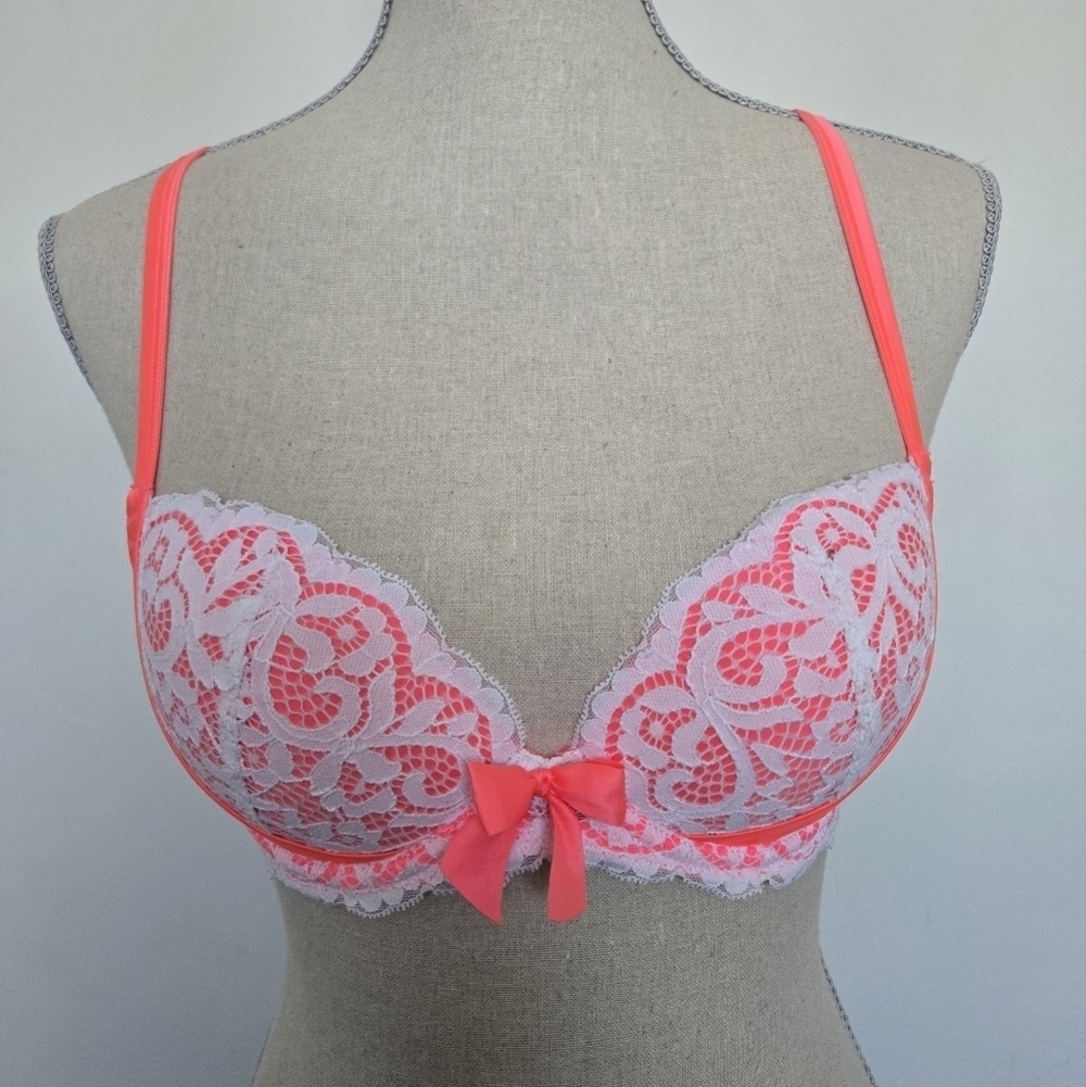 NWOT Aerie 34B Pink and White Lace Reese Demi Push Up Bra